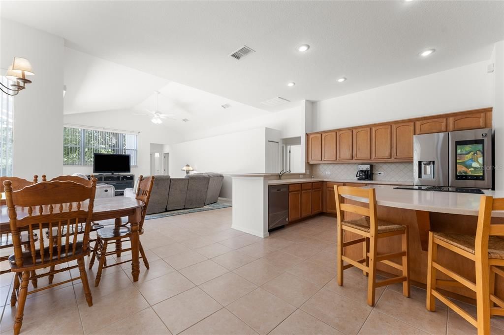 Beautiful Oversized Kitchen With Lots of Cabinet Space