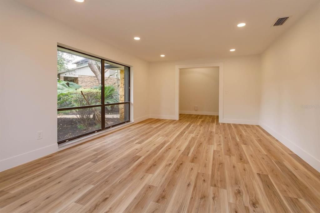 Active With Contract: $750,000 (4 beds, 2 baths, 2720 Square Feet)