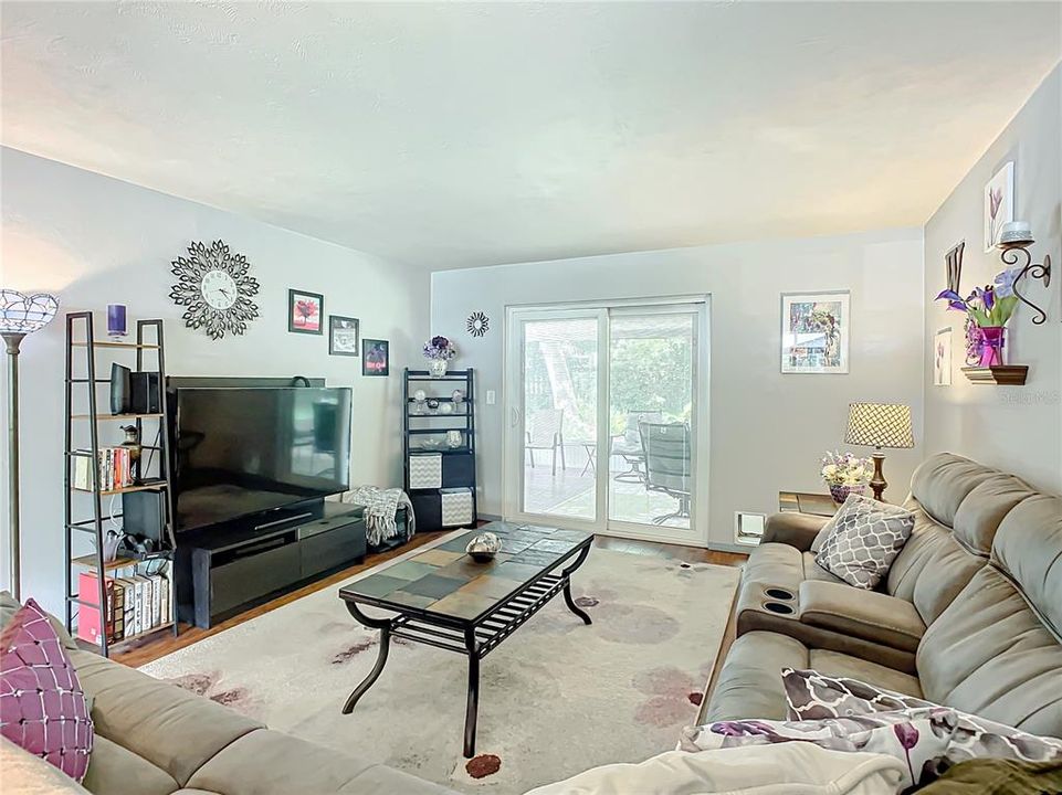 For Sale: $410,000 (3 beds, 2 baths, 1839 Square Feet)