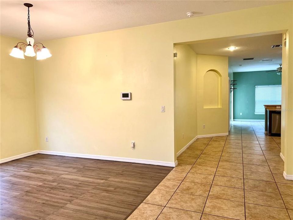 Active With Contract: $335,000 (3 beds, 2 baths, 1630 Square Feet)