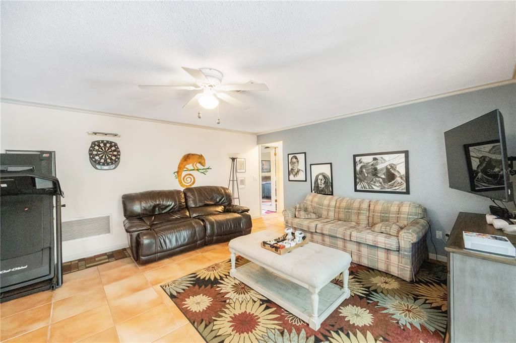 For Sale: $557,900 (3 beds, 2 baths, 1786 Square Feet)