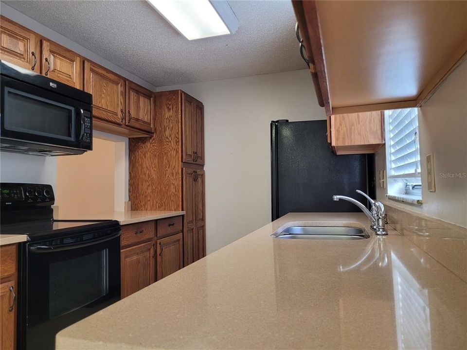 For Sale: $229,900 (3 beds, 2 baths, 1307 Square Feet)