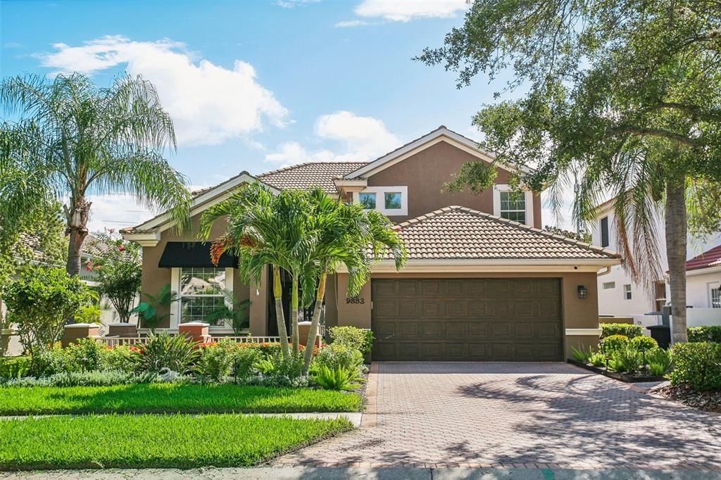 For Sale: $1,000,000 (4 beds, 3 baths, 2669 Square Feet)