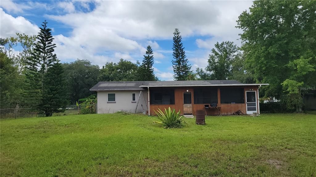 Active With Contract: $325,000 (5 beds, 3 baths, 2030 Square Feet)