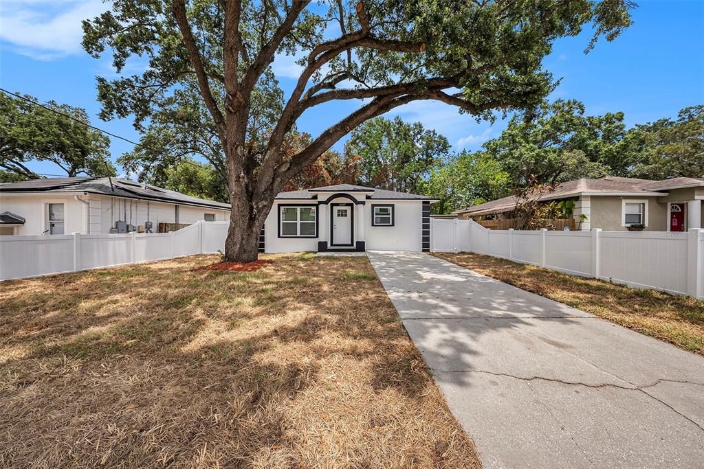 For Sale: $364,990 (3 beds, 2 baths, 1200 Square Feet)