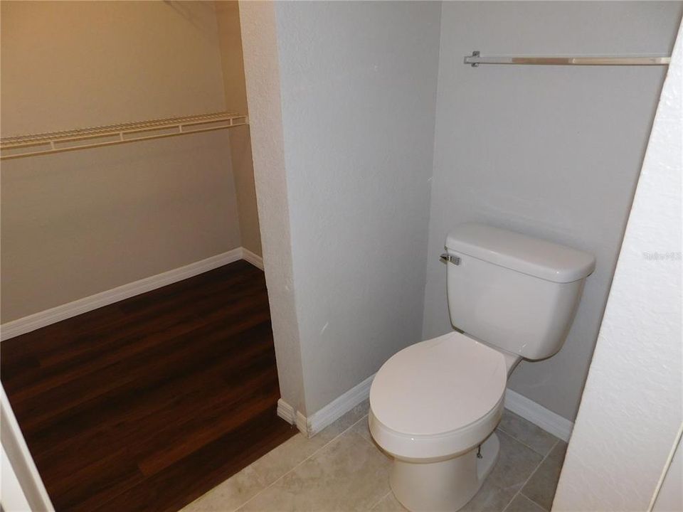 For Rent: $1,650 (1 beds, 1 baths, 991 Square Feet)