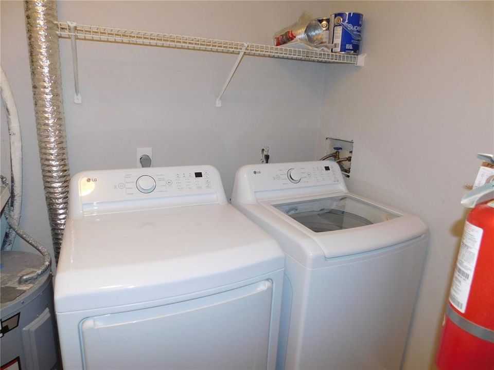 Full washer & dryer