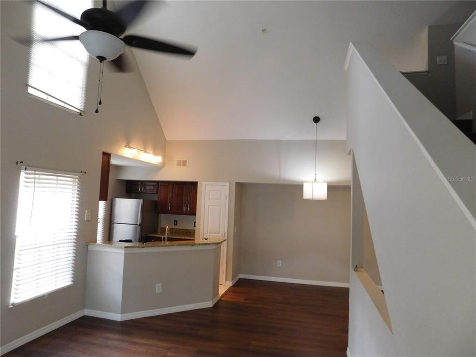 For Rent: $1,650 (1 beds, 1 baths, 991 Square Feet)