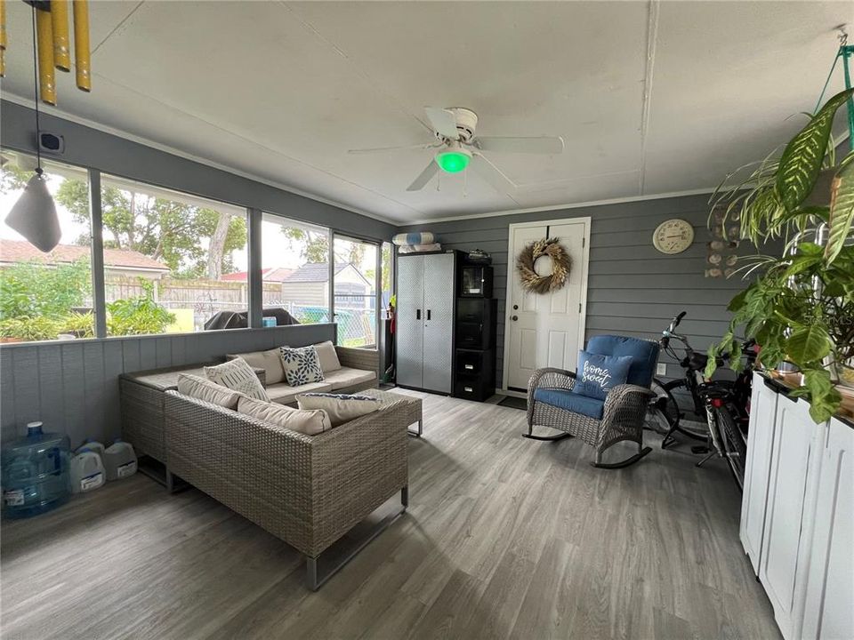 Fully Screened-In Florida Room with a Door to the Laundry Room (Florida room: 15X15)