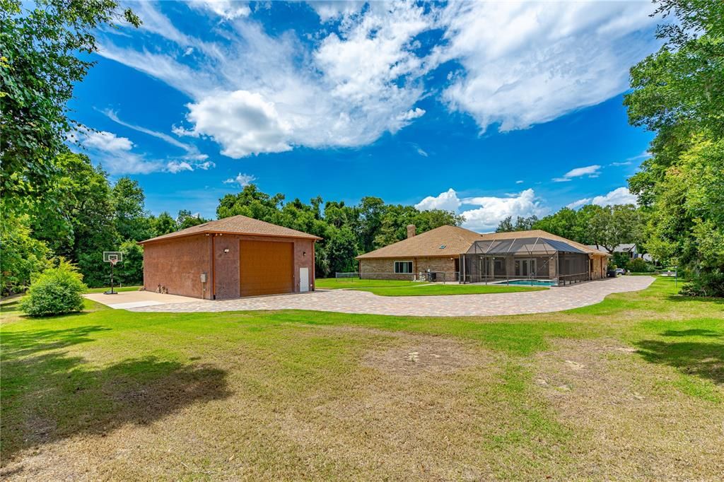 Active With Contract: $1,095,000 (5 beds, 3 baths, 3720 Square Feet)