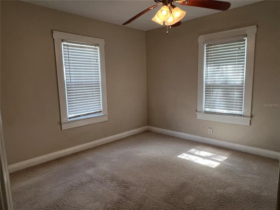 For Rent: $1,750 (3 beds, 2 baths, 1148 Square Feet)
