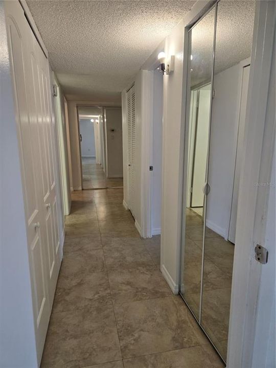 For Sale: $229,500 (2 beds, 2 baths, 1252 Square Feet)