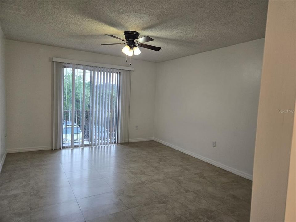 For Sale: $229,500 (2 beds, 2 baths, 1252 Square Feet)