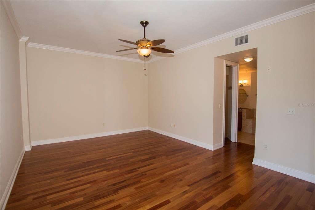 For Rent: $2,700 (2 beds, 2 baths, 1529 Square Feet)