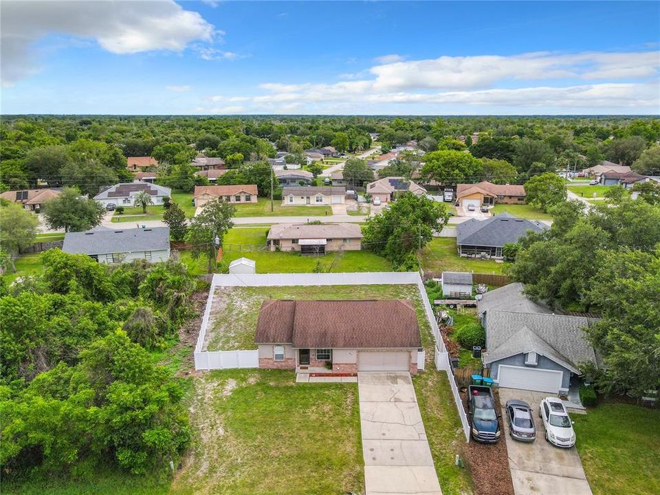 Active With Contract: $287,270 (3 beds, 2 baths, 1250 Square Feet)