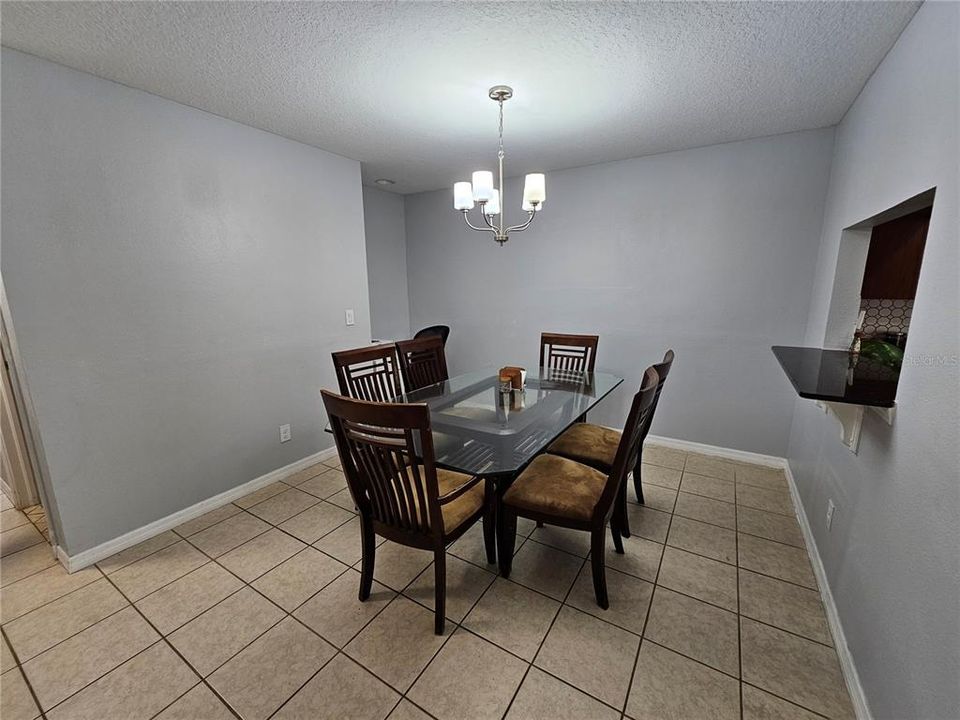 For Sale: $225,000 (2 beds, 2 baths, 1496 Square Feet)