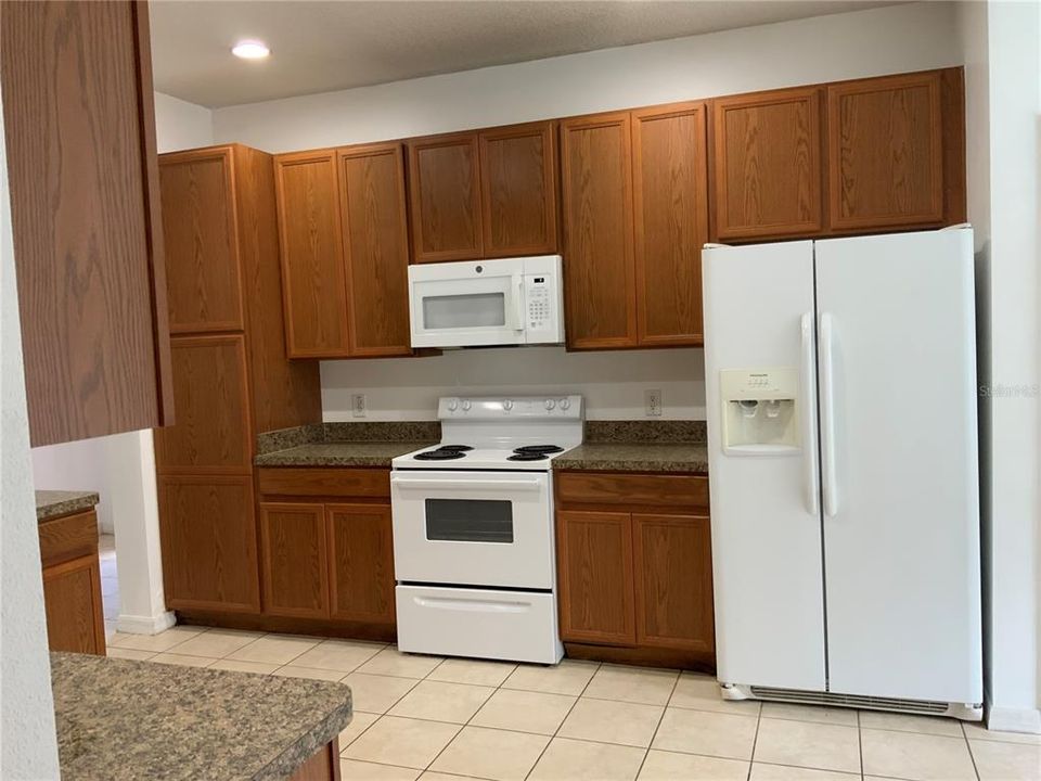 For Rent: $2,395 (4 beds, 3 baths, 2038 Square Feet)