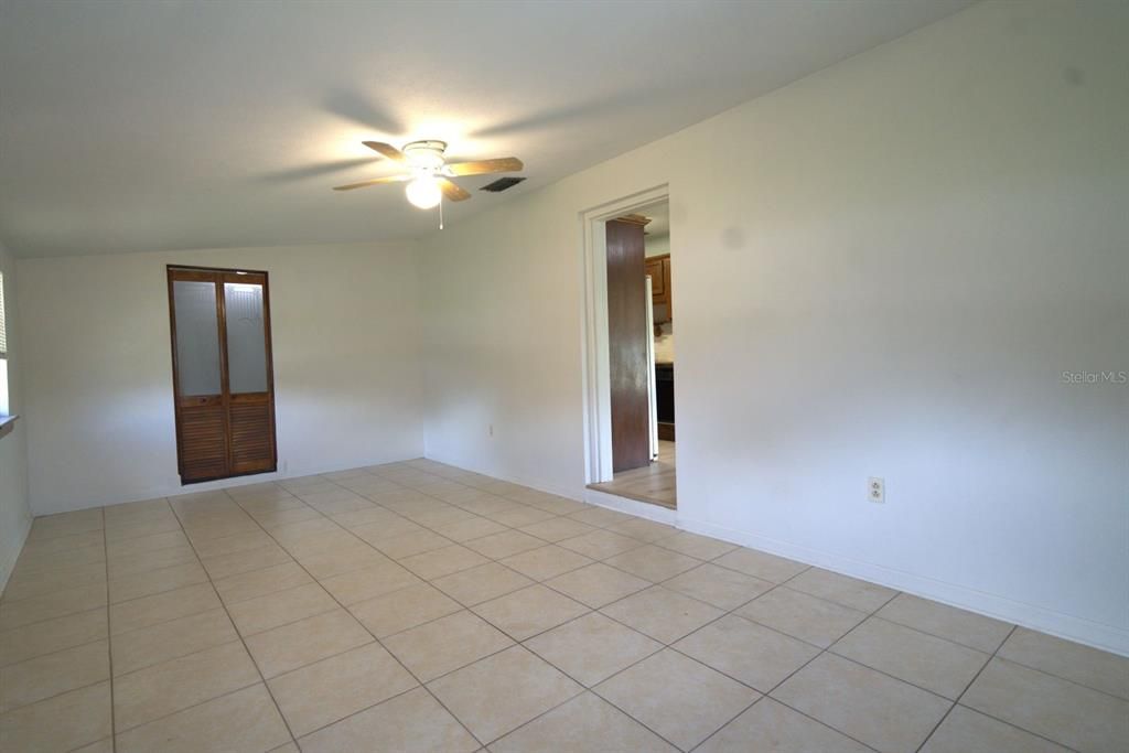 Active With Contract: $299,000 (3 beds, 1 baths, 1257 Square Feet)