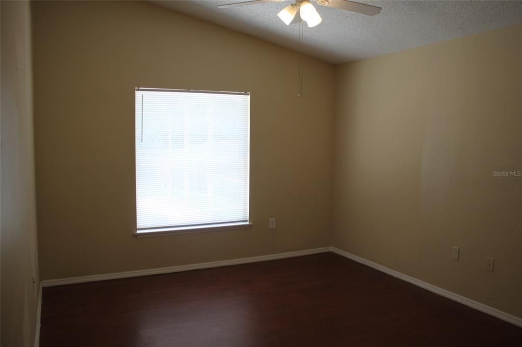 For Rent: $2,250 (3 beds, 2 baths, 1367 Square Feet)