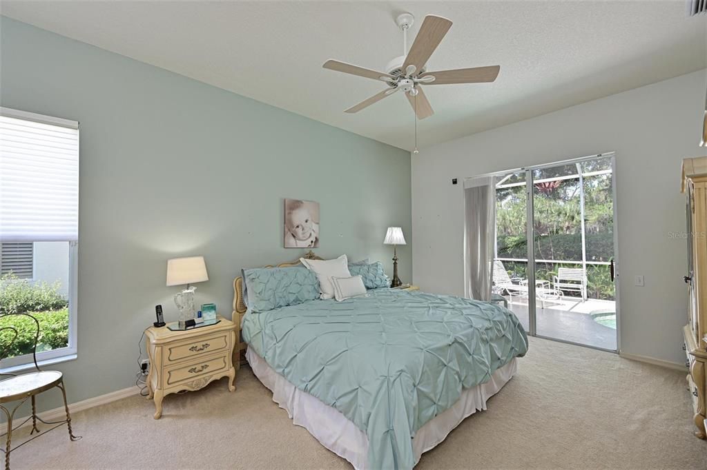 For Sale: $470,000 (2 beds, 2 baths, 1823 Square Feet)