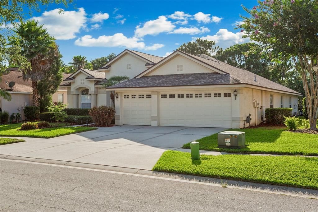 Active With Contract: $700,000 (4 beds, 3 baths, 2183 Square Feet)