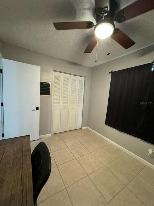 For Sale: $259,900 (2 beds, 1 baths, 953 Square Feet)