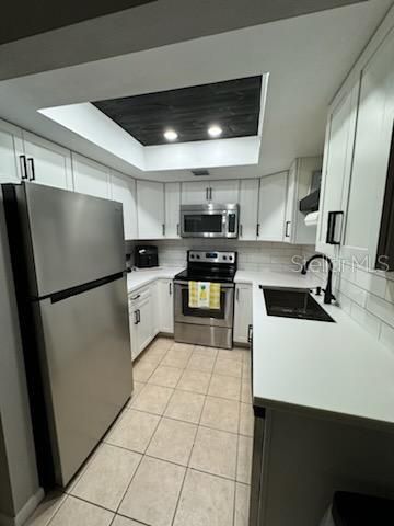 For Sale: $259,900 (2 beds, 1 baths, 953 Square Feet)