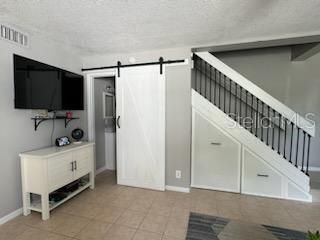 For Sale: $259,900 (2 beds, 1 baths, 953 Square Feet)