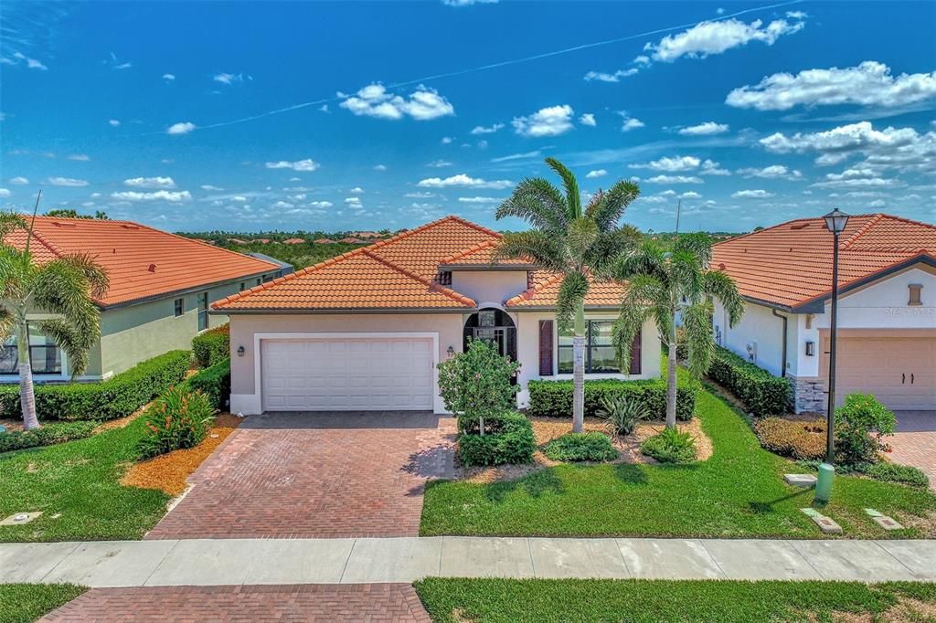 Welcome to Sarasota National and 10179 Crooked Creek Drive