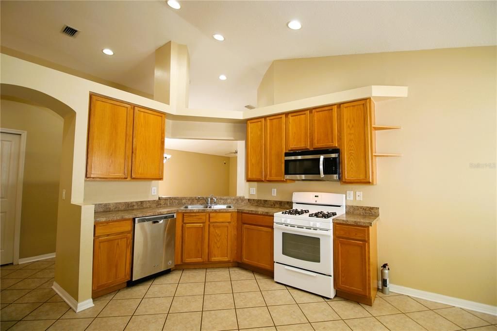 For Sale: $378,900 (3 beds, 2 baths, 1830 Square Feet)