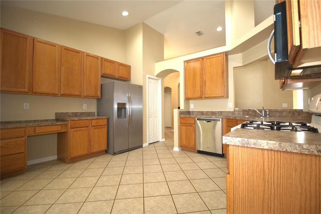 For Sale: $378,900 (3 beds, 2 baths, 1830 Square Feet)