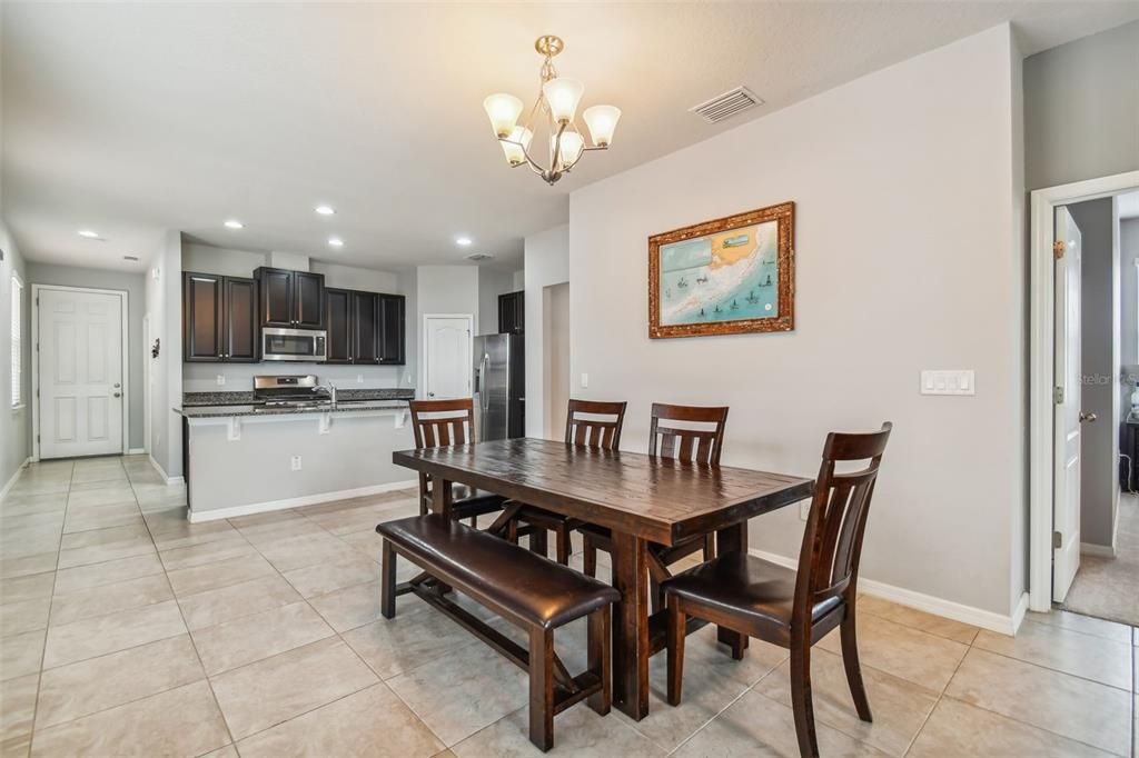 For Sale: $364,000 (3 beds, 2 baths, 1497 Square Feet)