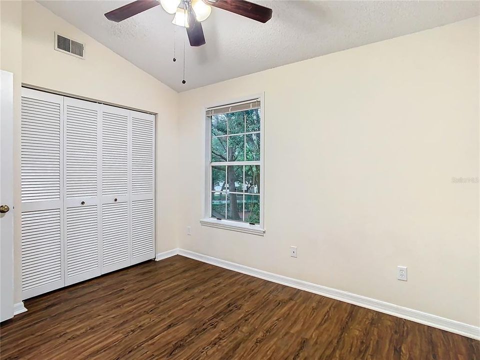 For Sale: $220,000 (2 beds, 2 baths, 1200 Square Feet)