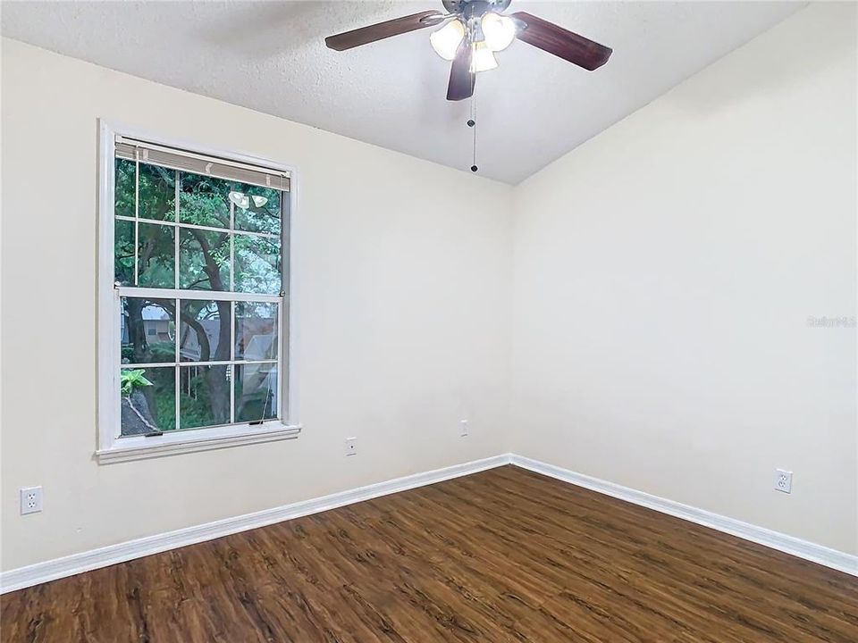 For Sale: $220,000 (2 beds, 2 baths, 1200 Square Feet)