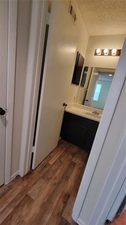 For Rent: $1,355 (1 beds, 1 baths, 600 Square Feet)