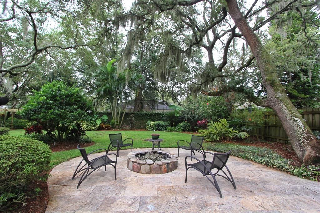 firepit, travertine tile