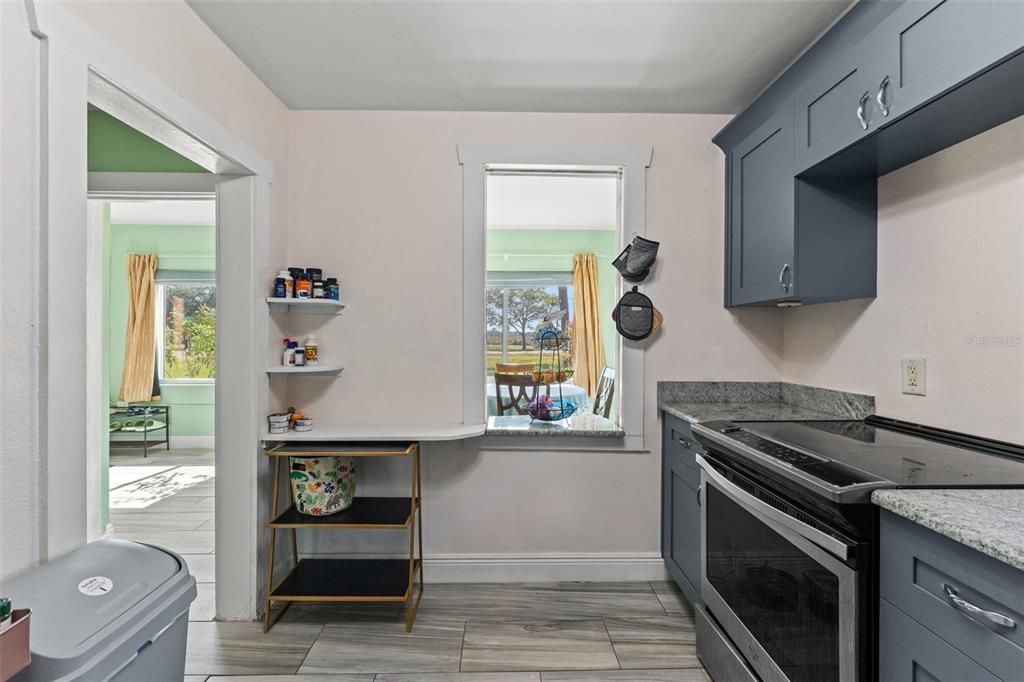 Downstairs 1bd unit Kitchen