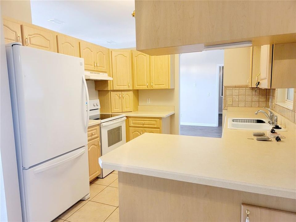 For Rent: $1,775 (3 beds, 2 baths, 1727 Square Feet)