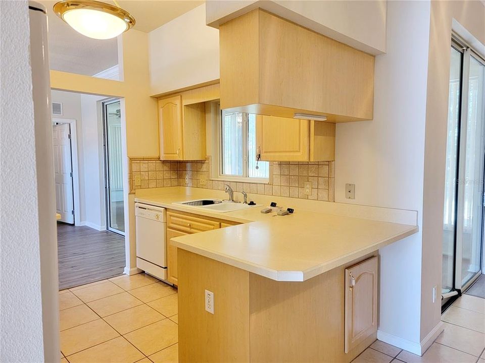 For Rent: $1,775 (3 beds, 2 baths, 1727 Square Feet)