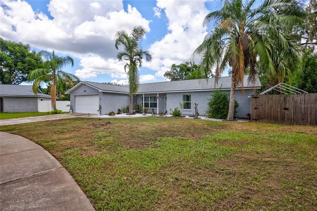 For Sale: $449,000 (4 beds, 2 baths, 1874 Square Feet)