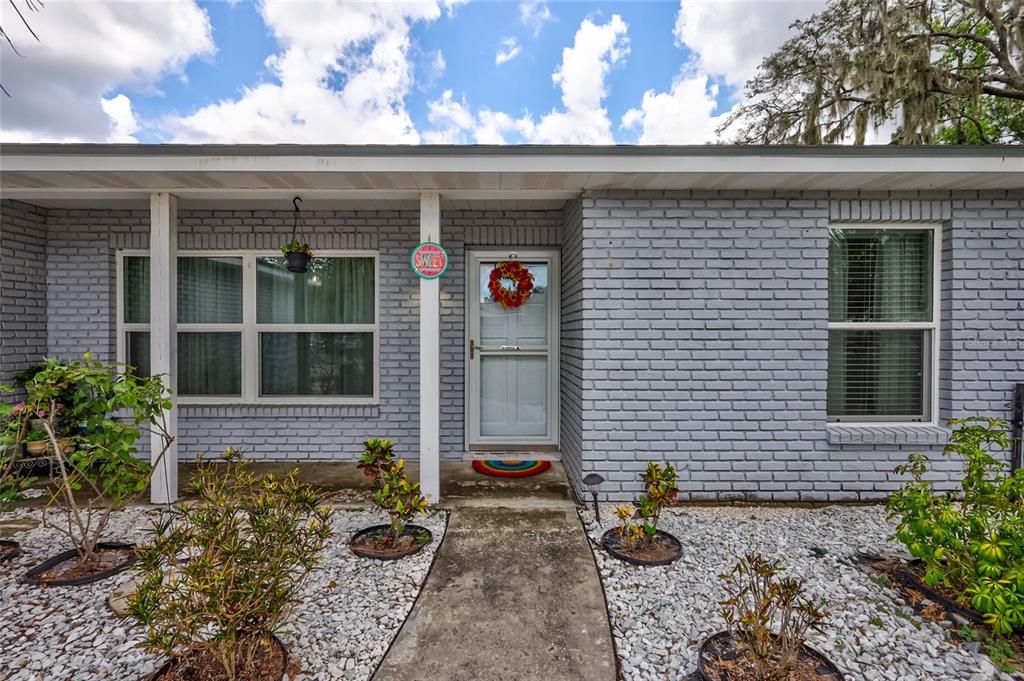 For Sale: $449,000 (4 beds, 2 baths, 1874 Square Feet)