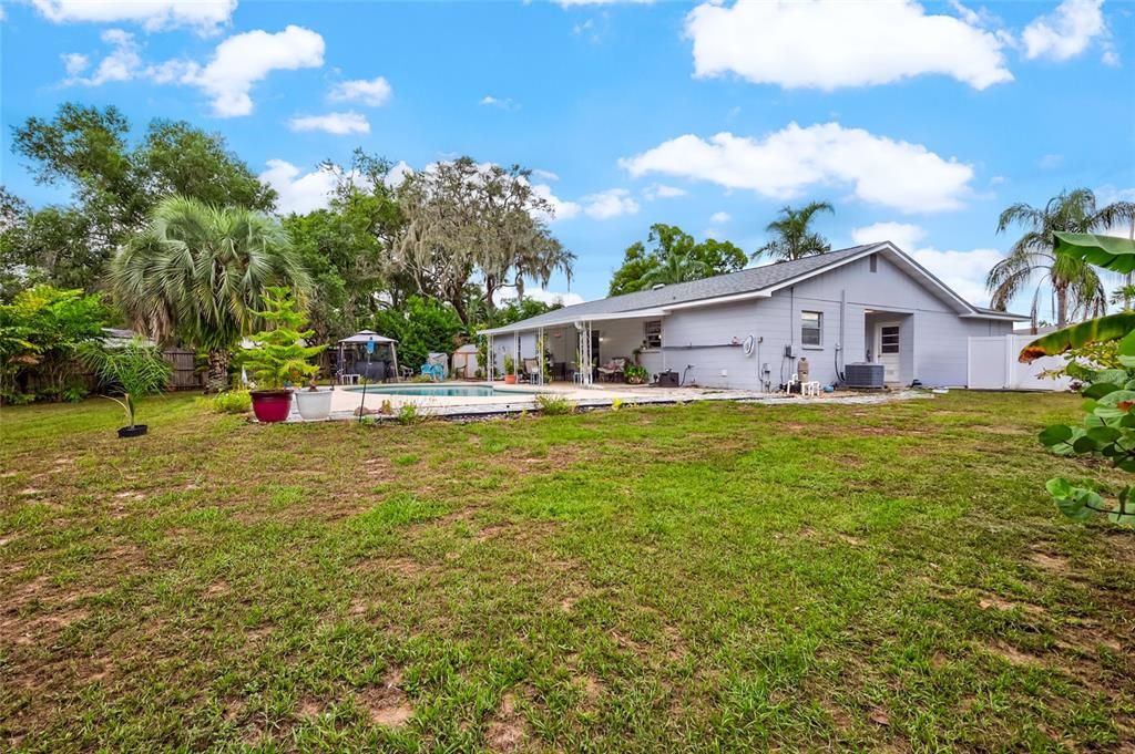 For Sale: $449,000 (4 beds, 2 baths, 1874 Square Feet)