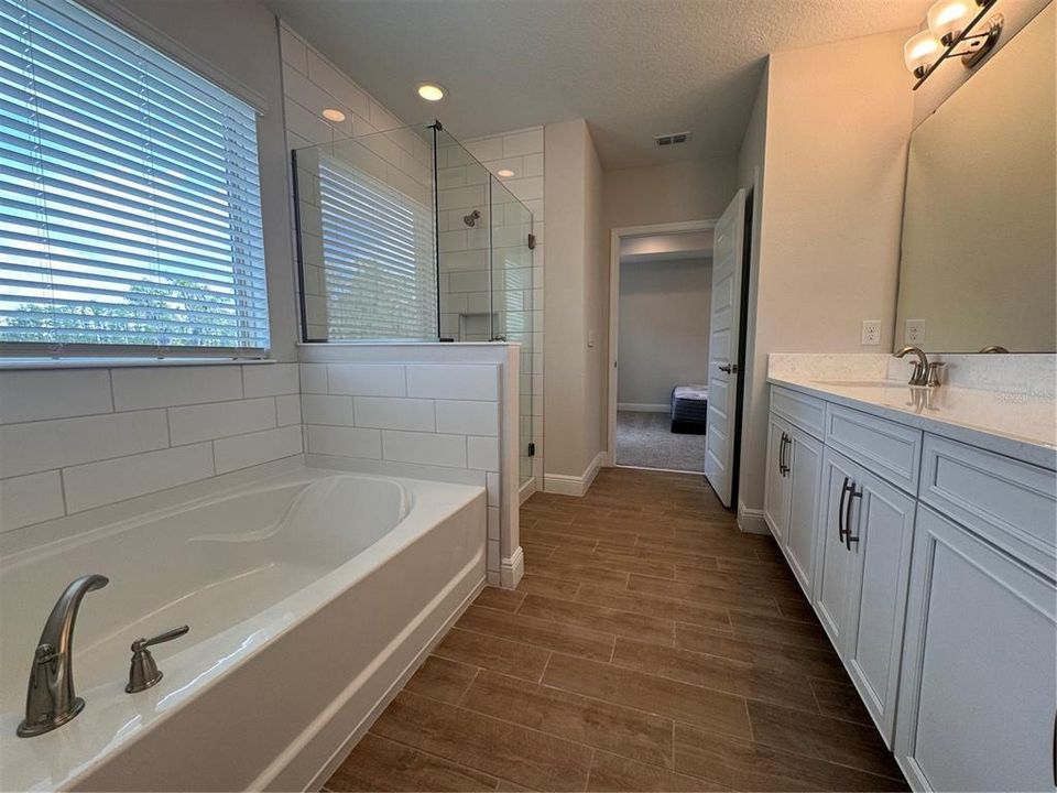 Недавно арендовано: $4,800 (5 спален, 4 ванн, 2832 Квадратных фут)