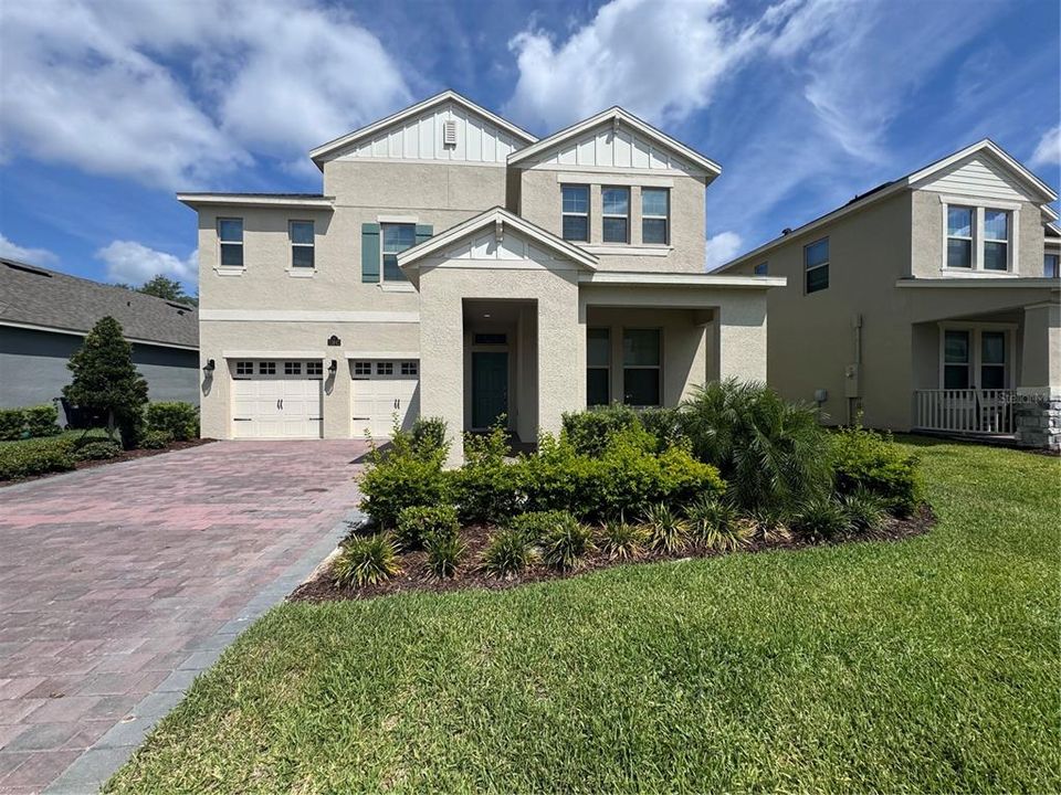 Active With Contract: $4,800 (5 beds, 4 baths, 2832 Square Feet)