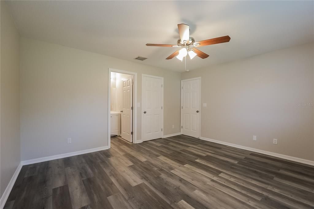 For Rent: $2,620 (3 beds, 2 baths, 1381 Square Feet)