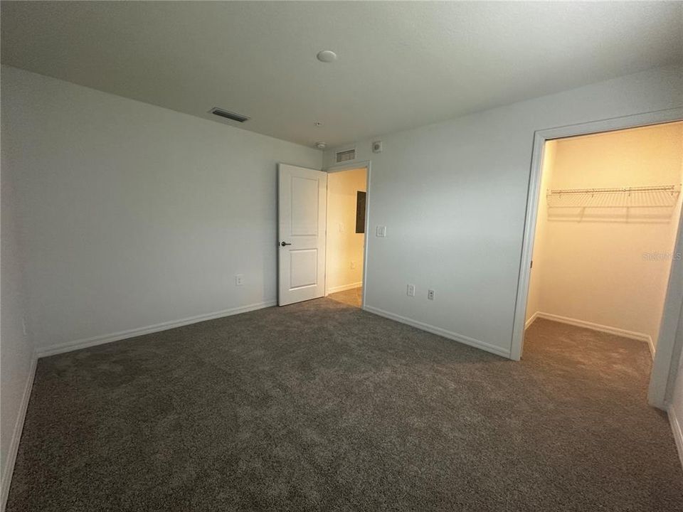 For Rent: $2,595 (2 beds, 2 baths, 1569 Square Feet)
