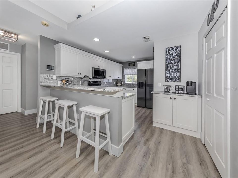 For Sale: $364,000 (3 beds, 2 baths, 1558 Square Feet)