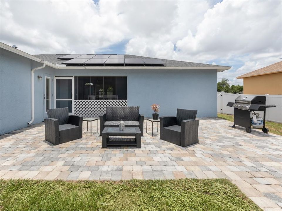 For Sale: $364,000 (3 beds, 2 baths, 1558 Square Feet)