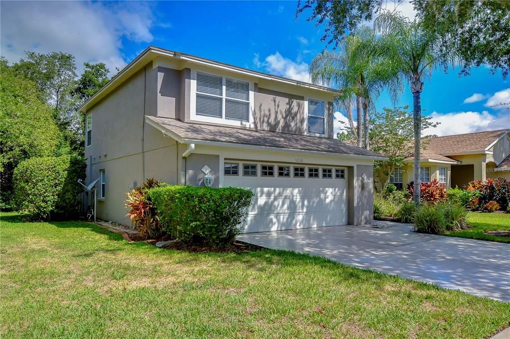 Adorable curb appeal!