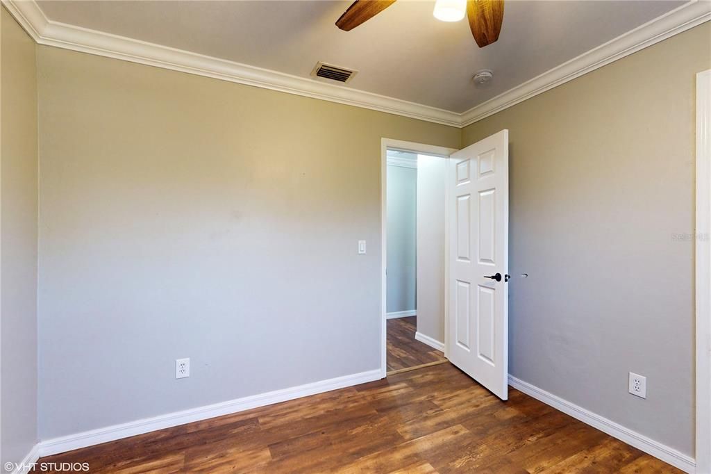 Active With Contract: $330,000 (3 beds, 2 baths, 1606 Square Feet)